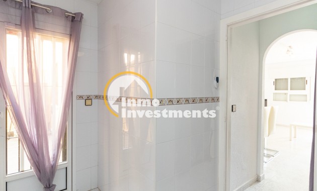 Resale - Apartment - Torrevieja - La Siesta