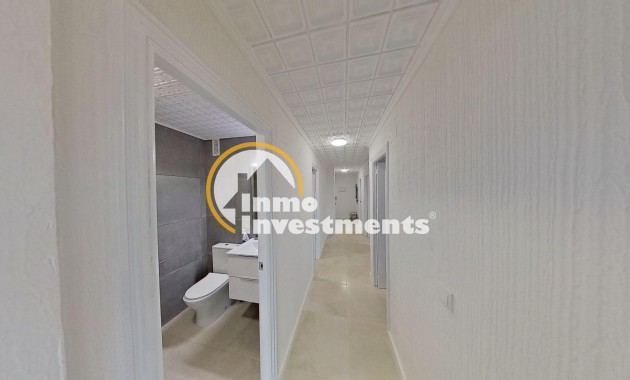 Till salu - Lägenhet - Torrevieja - Acequion