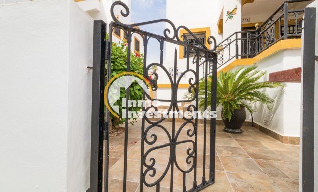 Resale - Semi detached villa - Villamartin - Valencias