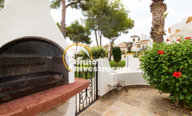 Resale - Semi detached villa - Villamartin - Valencias