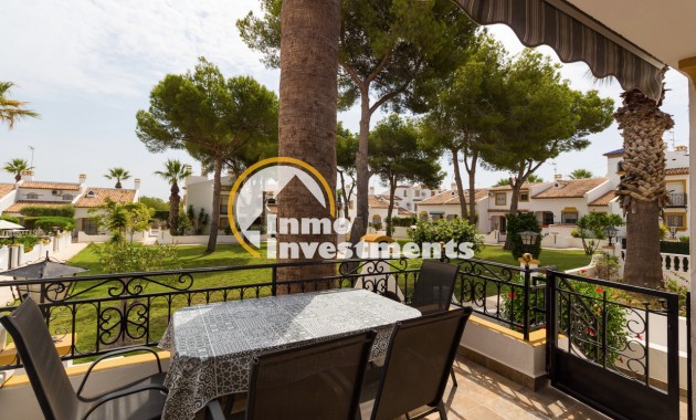 Resale - Semi detached villa - Villamartin - Valencias