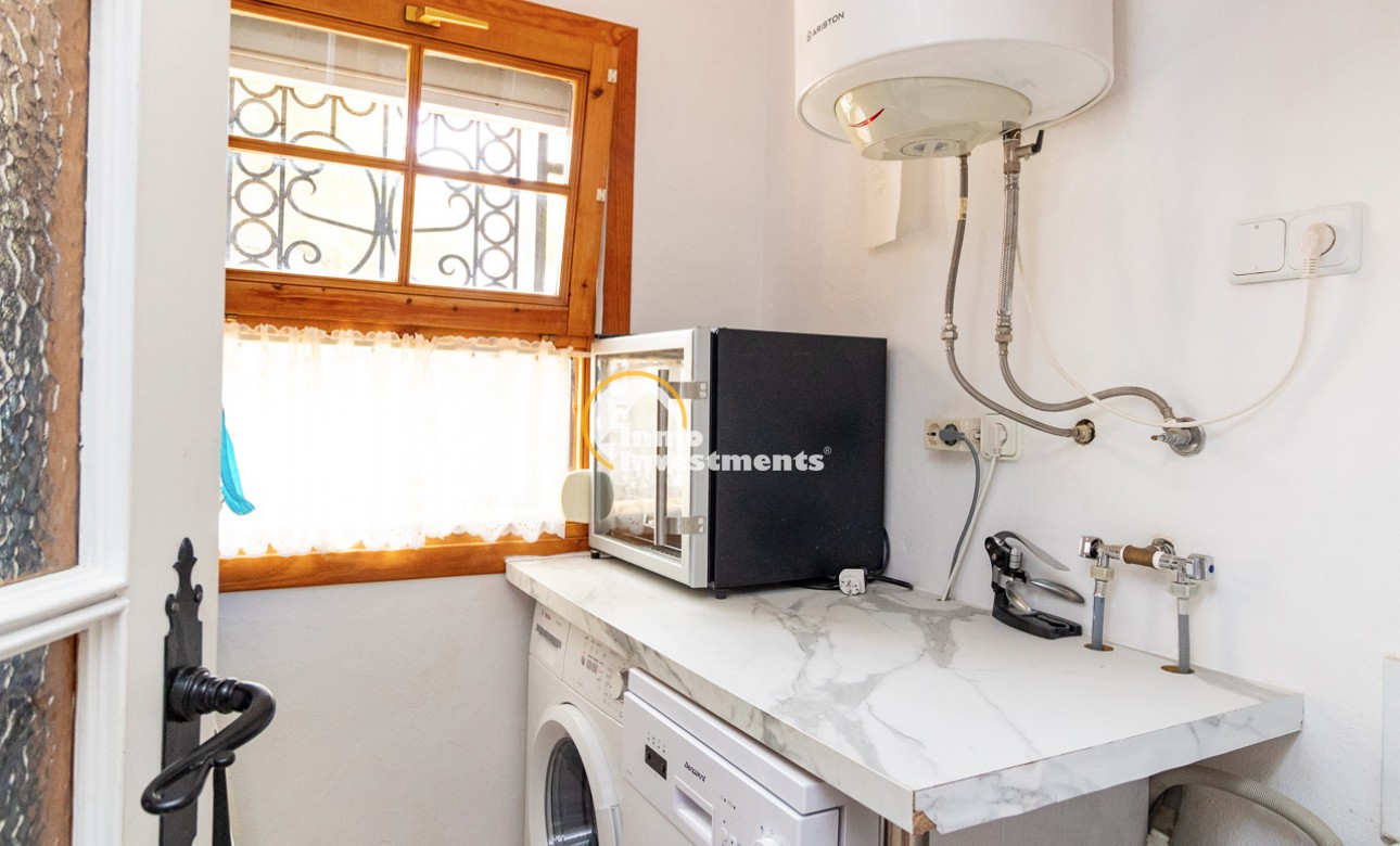 Resale - Semi detached villa - Villamartin - Valencias