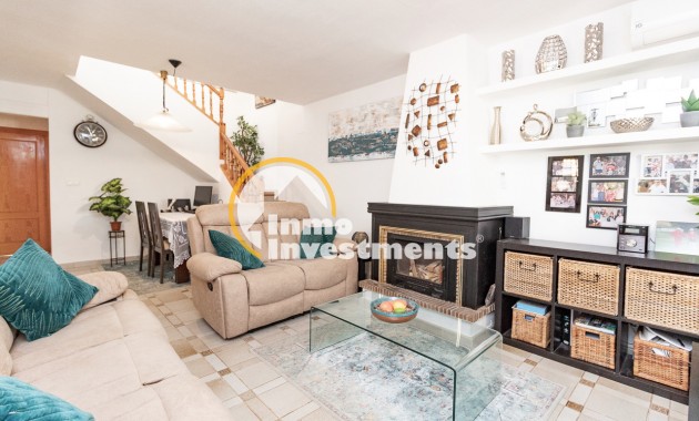 Resale - Semi detached villa - Villamartin - Valencias