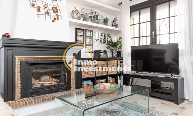 Resale - Semi detached villa - Villamartin - Valencias