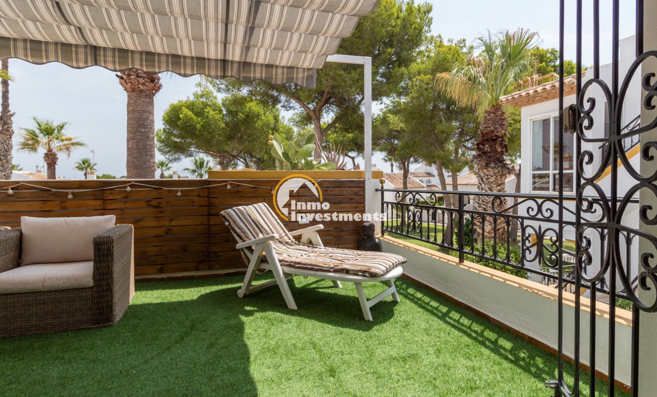 Resale - Semi detached villa - Villamartin - Valencias