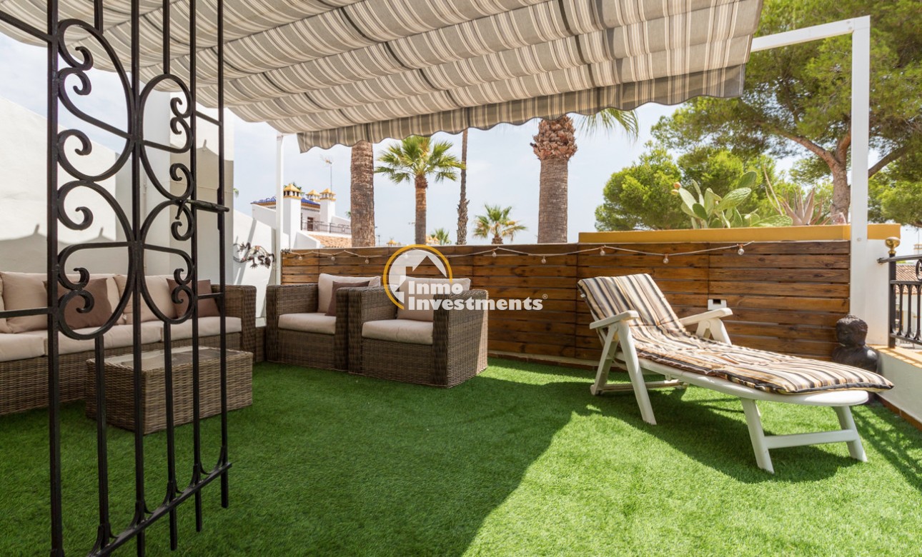 Resale - Semi detached villa - Villamartin - Valencias