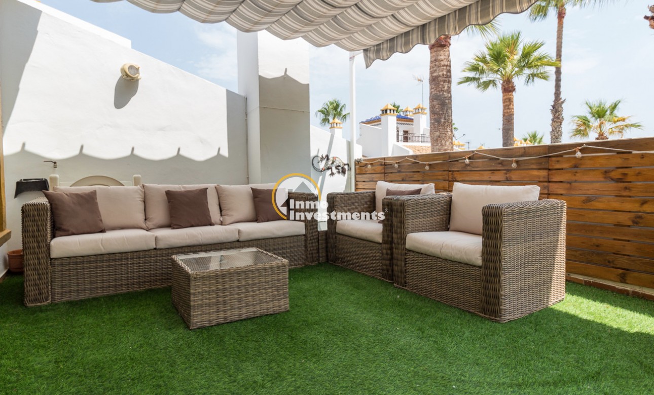 Resale - Semi detached villa - Villamartin - Valencias