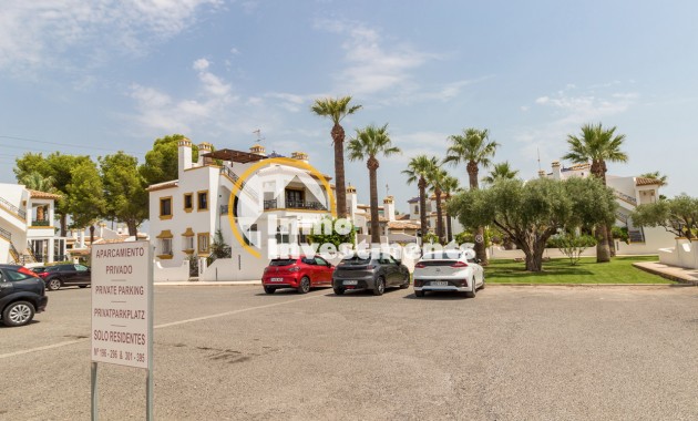 Resale - Semi detached villa - Villamartin - Valencias