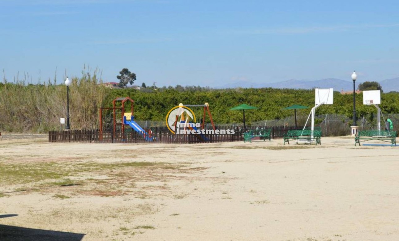 Resale - Villa - Algorfa - Montebello