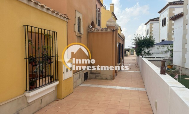 Resale - Apartment - Algorfa - La Finca