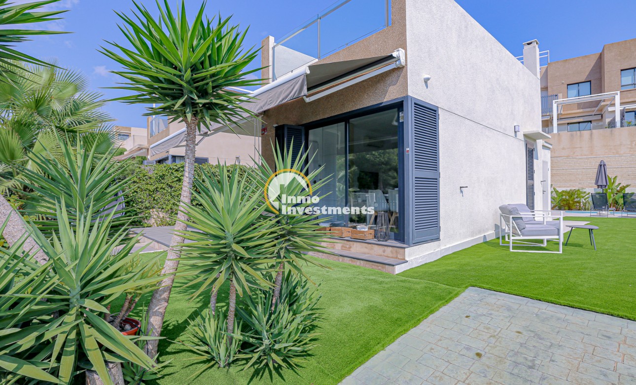 Resale - Villa - La Zenia