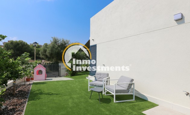 Resale - Villa - La Zenia