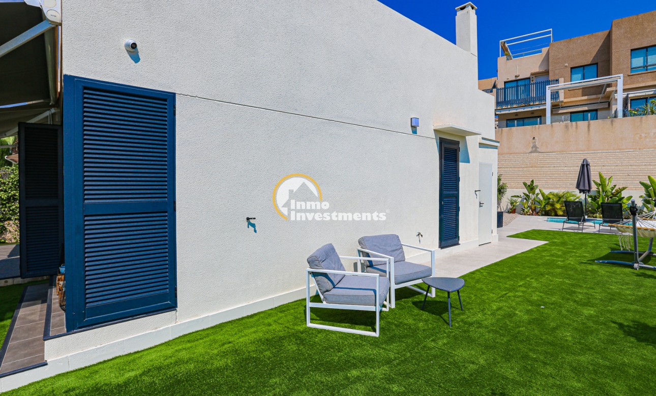 Resale - Villa - La Zenia