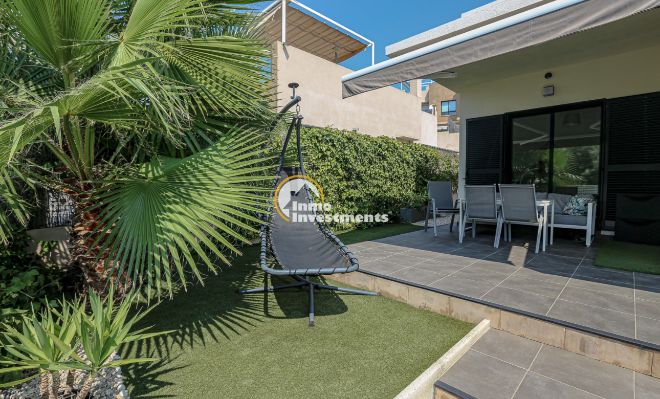 Resale - Villa - La Zenia