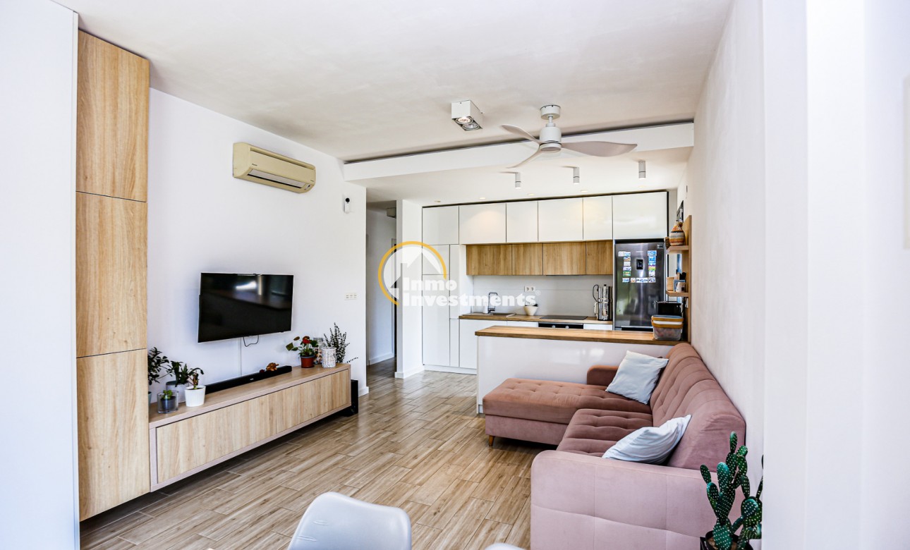 Resale - Villa - La Zenia