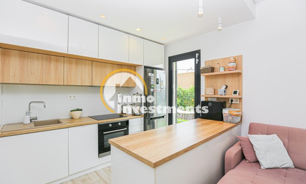 Resale - Villa - La Zenia