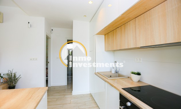 Resale - Villa - La Zenia