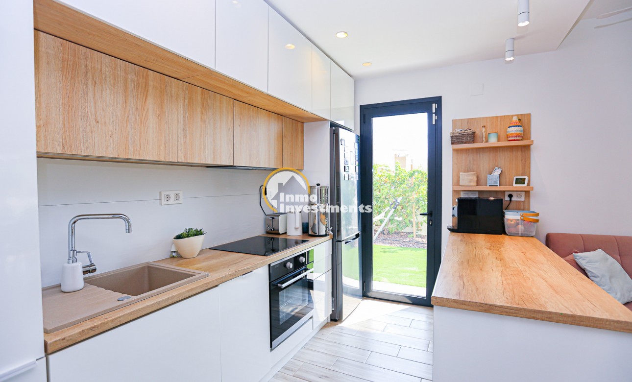 Resale - Villa - La Zenia