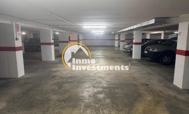 Resale - Garaje - Torrevieja - Playa Acequion