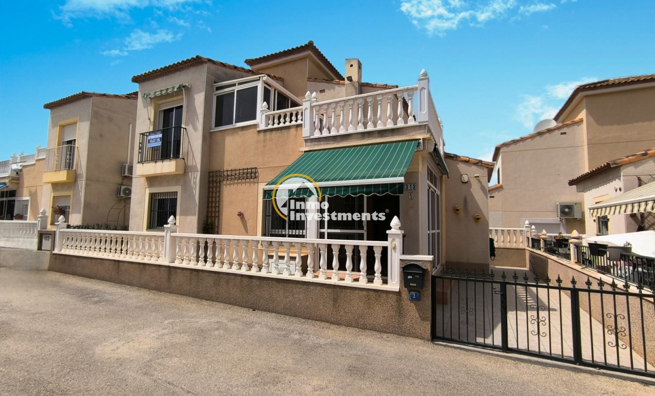 Resale - Villa - Algorfa - Montebello