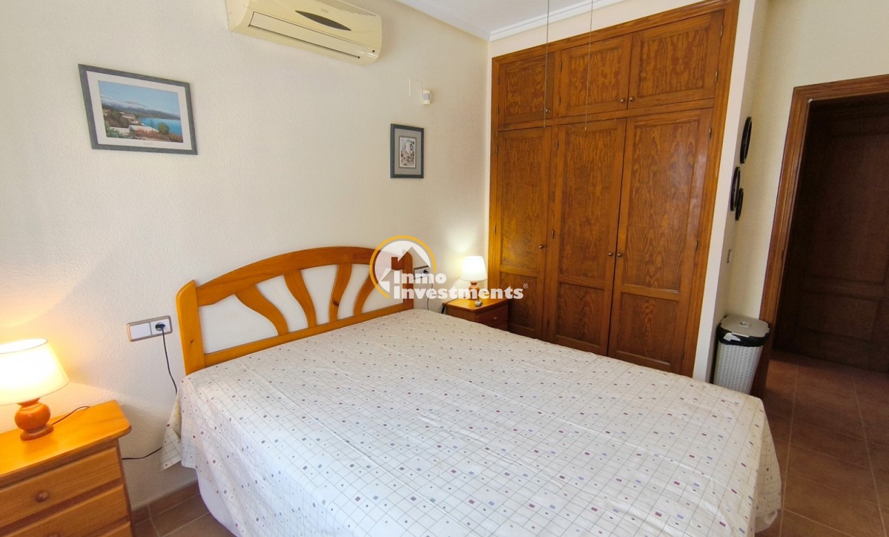 Resale - Villa - Algorfa - Montebello