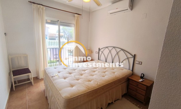 Resale - Villa - Algorfa - Montebello