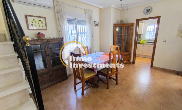 Resale - Villa - Algorfa - Montebello