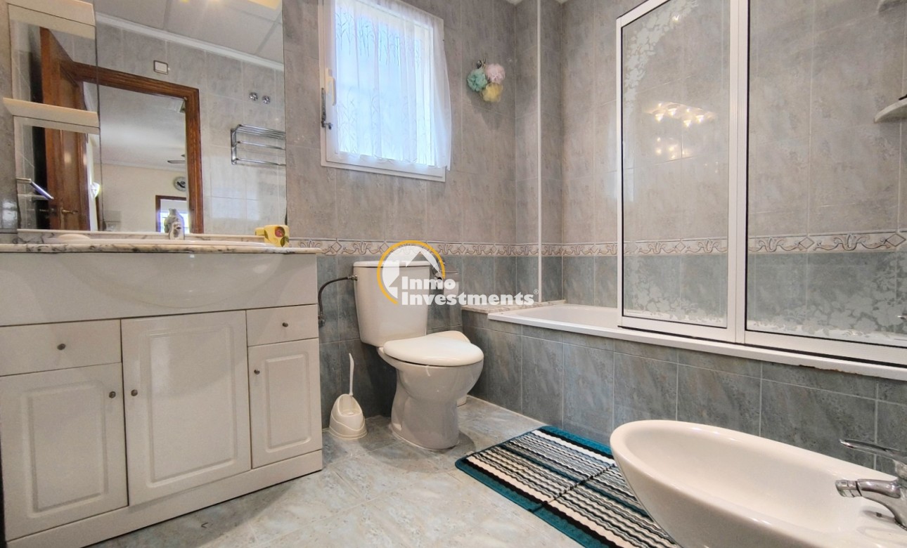 Resale - Villa - Algorfa - Montebello