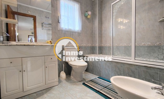 Resale - Villa - Algorfa - Montebello