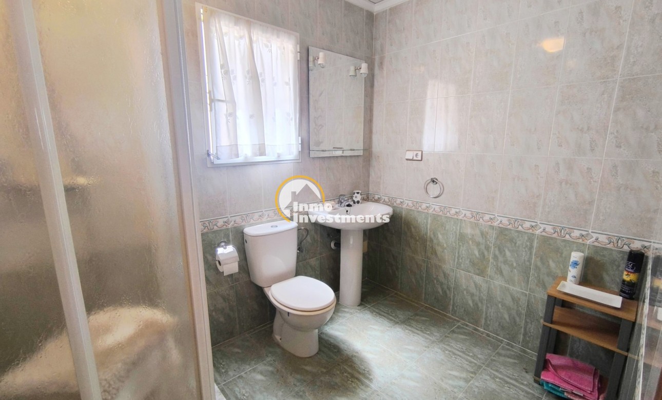 Resale - Villa - Algorfa - Montebello