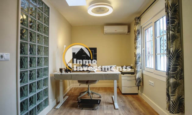 Bestaande bouw - Half vrijstaande villa - Villamartin - Pau 26