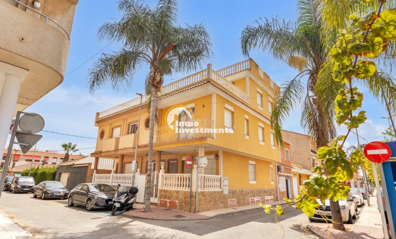 Resale - Town house - Los Alcazares - Centro