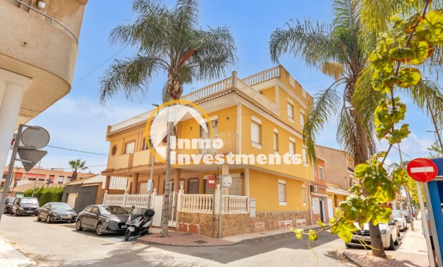 Resale - Town house - Los Alcazares - Centro