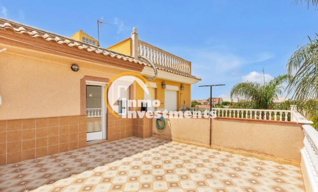 Resale - Town house - Los Alcazares - Centro