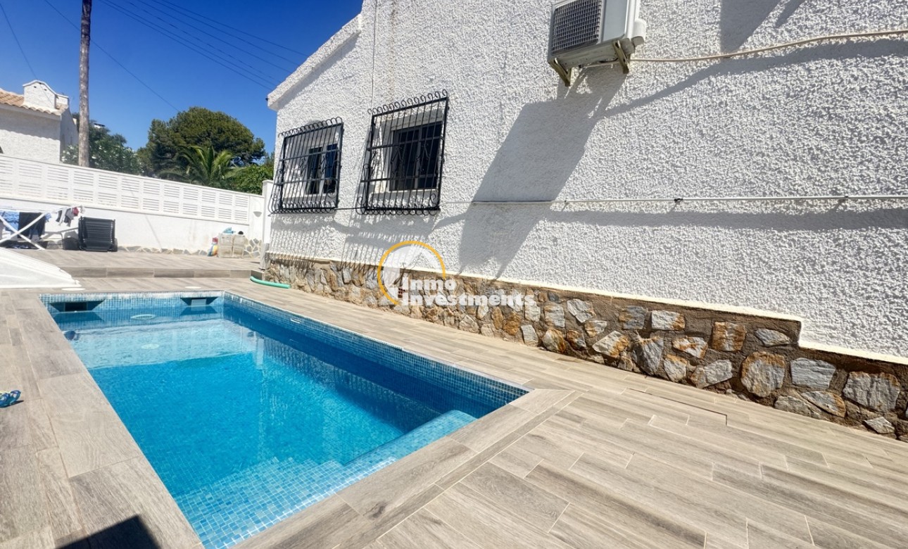 Resale - Villa - Villamartin - Blue Lagoon