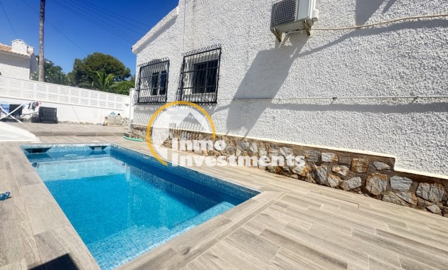 Resale - Villa - Villamartin - Blue Lagoon