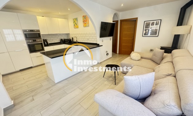 Resale - Villa - Villamartin - Blue Lagoon