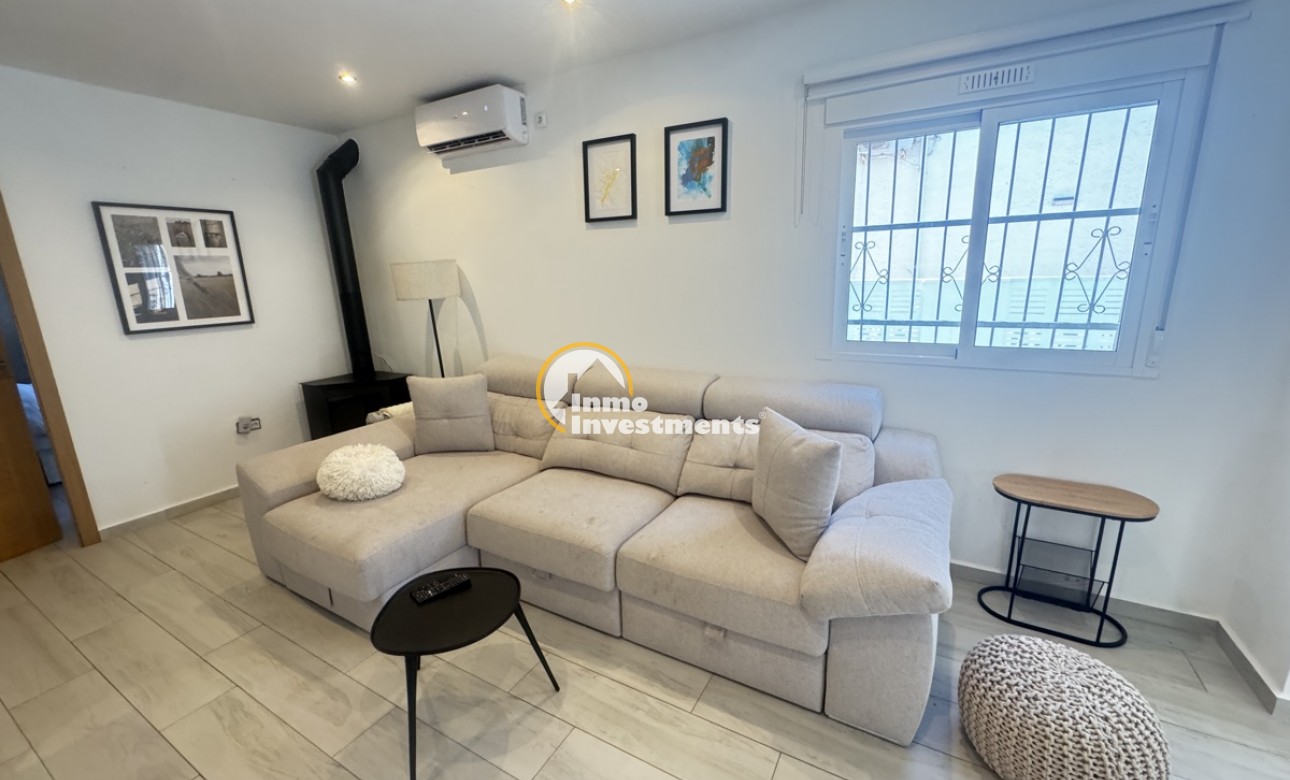 Resale - Villa - Villamartin - Blue Lagoon