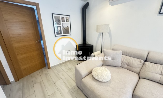 Resale - Villa - Villamartin - Blue Lagoon