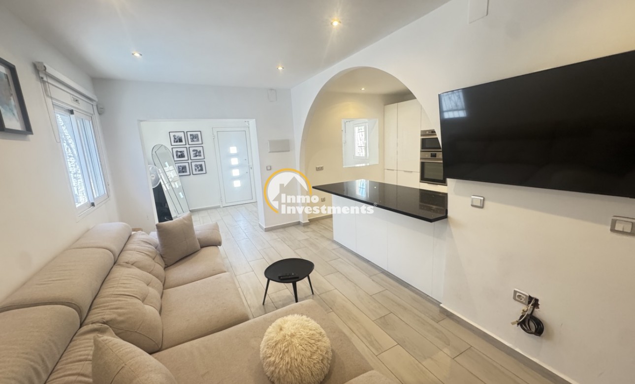 Resale - Villa - Villamartin - Blue Lagoon