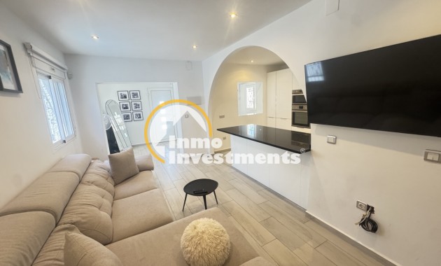 Resale - Villa - Villamartin - Blue Lagoon