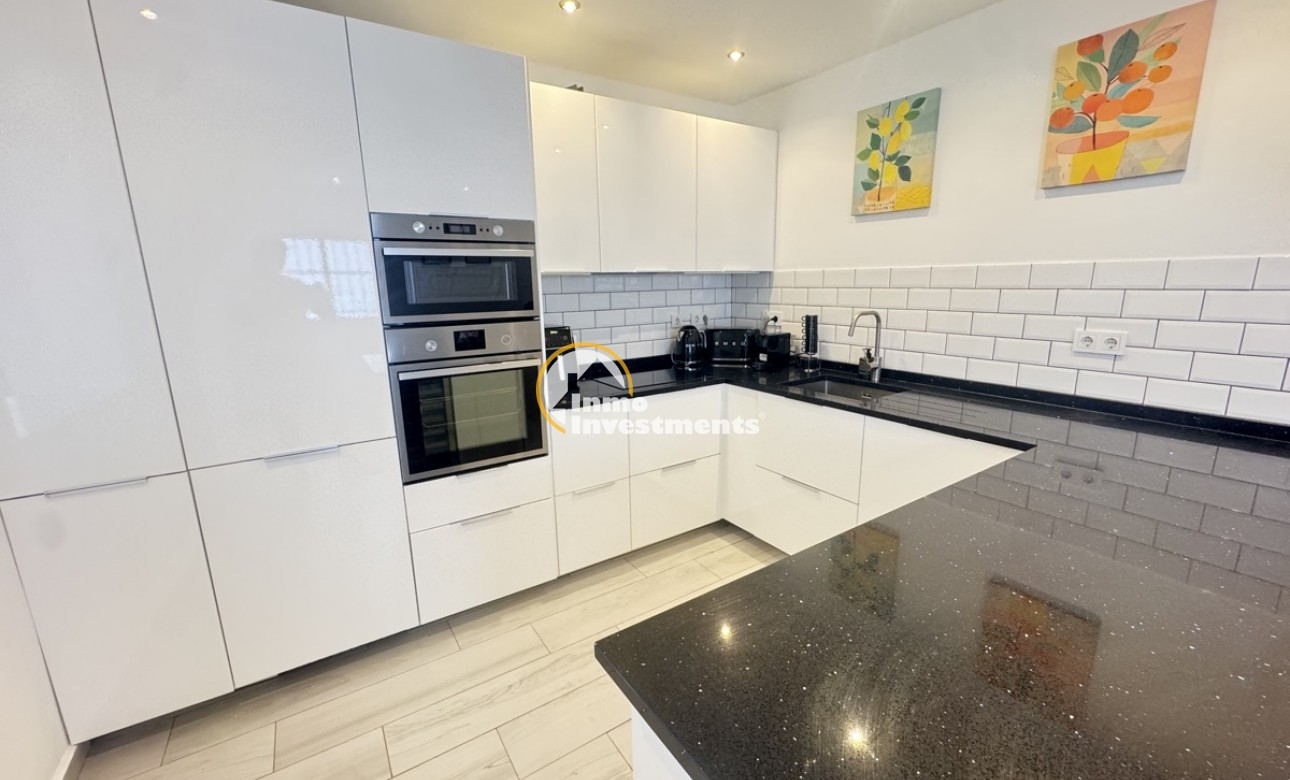 Resale - Villa - Villamartin - Blue Lagoon