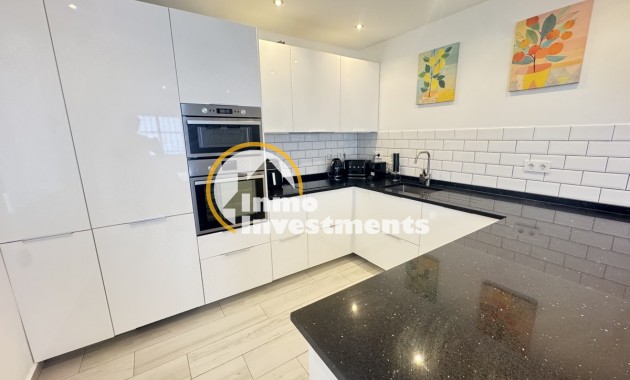 Resale - Villa - Villamartin - Blue Lagoon