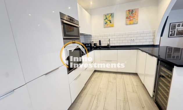 Resale - Villa - Villamartin - Blue Lagoon