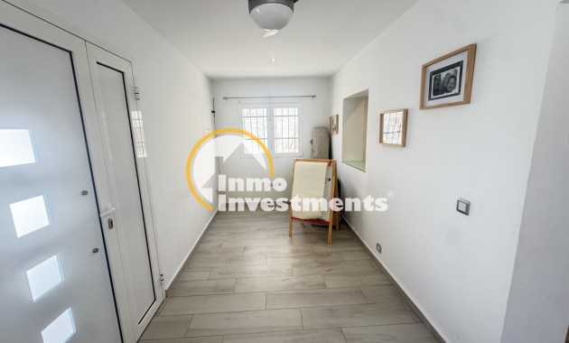 Resale - Villa - Villamartin - Blue Lagoon