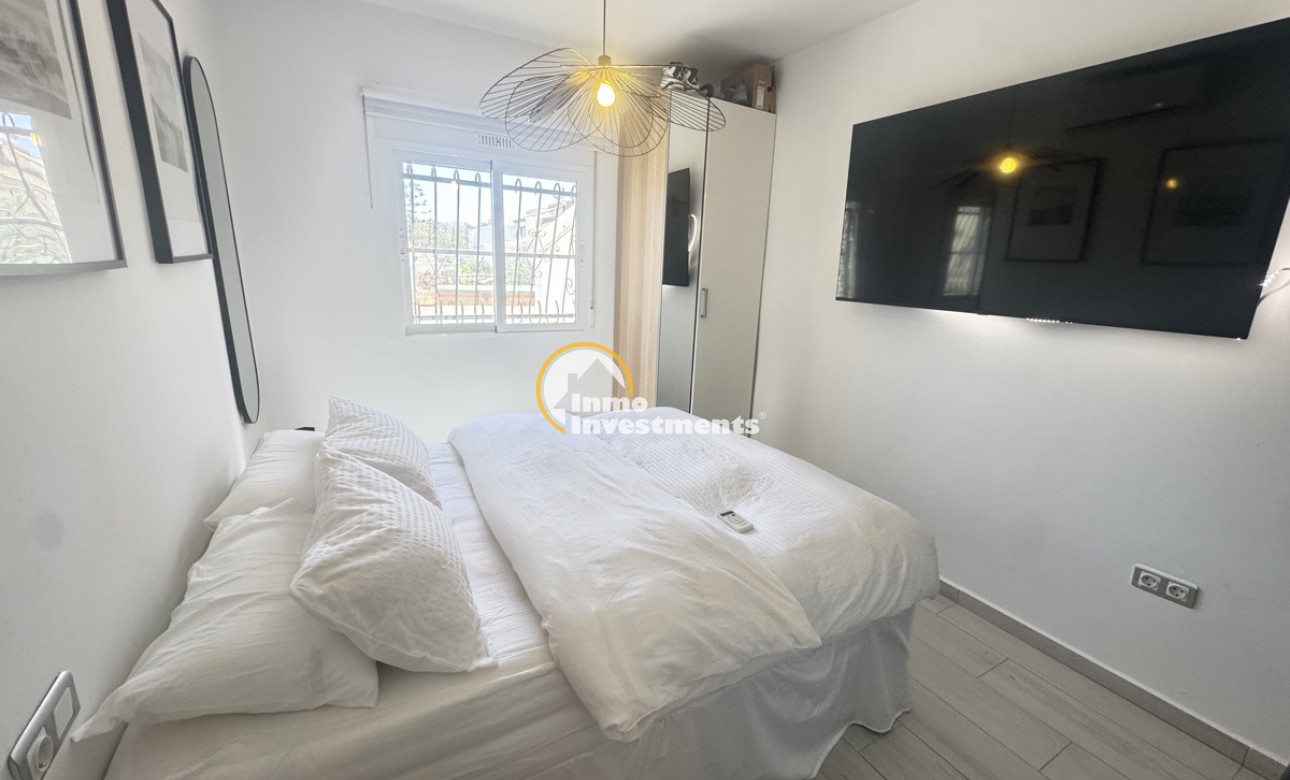 Resale - Villa - Villamartin - Blue Lagoon