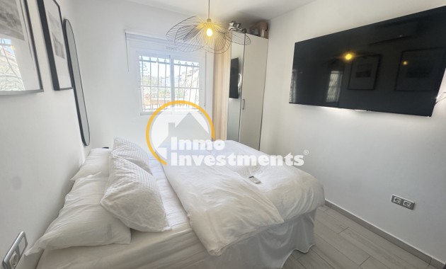 Resale - Villa - Villamartin - Blue Lagoon