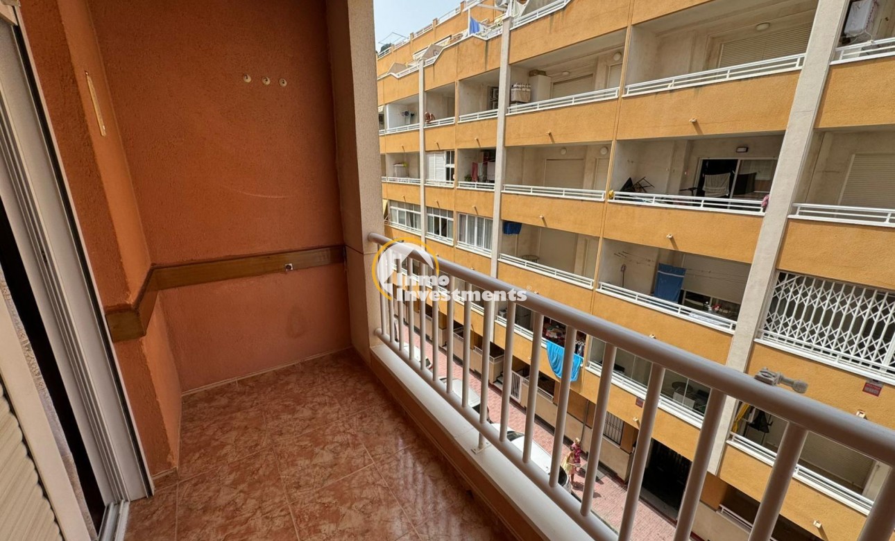 Resale - Apartment - Torrevieja - Torrevieja Centre