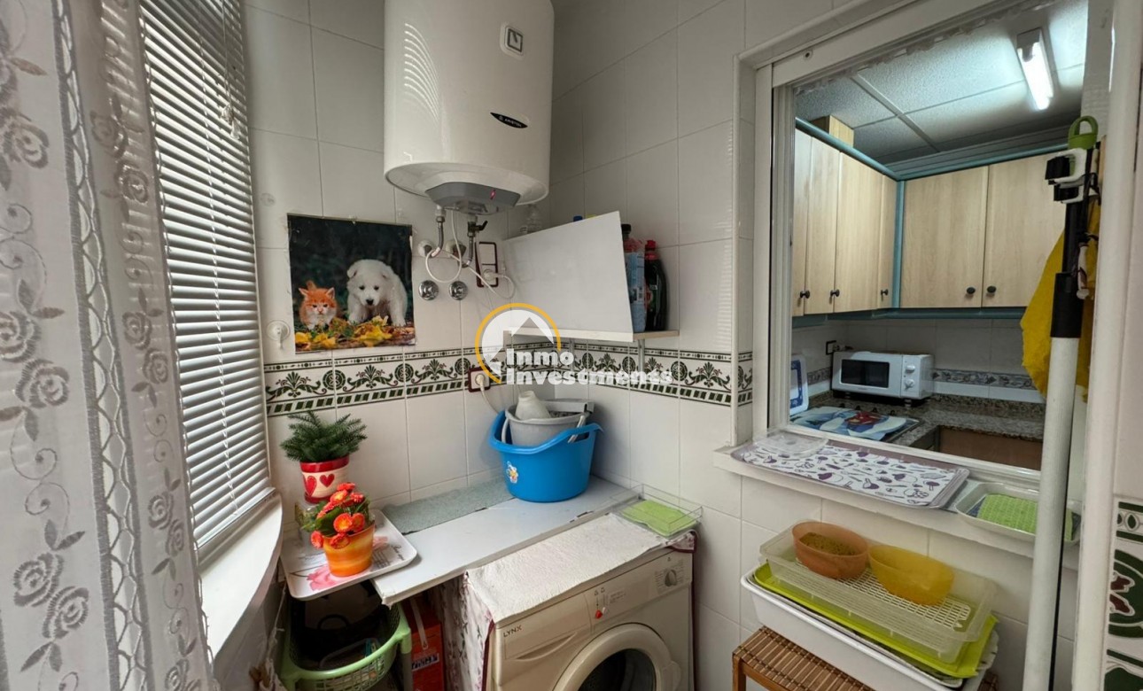 Resale - Apartment - Torrevieja - Torrevieja Centre