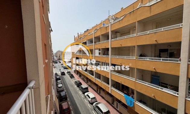 Resale - Apartment - Torrevieja - Torrevieja Centre